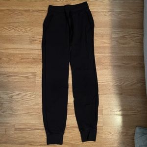 Lululemon ready to rulu joggers